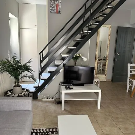 Tiny Loft In Appartement *