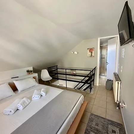 Apartment Tiny Loft In *